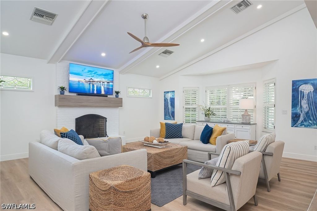 1420 Jewel Box Ave, Naples
