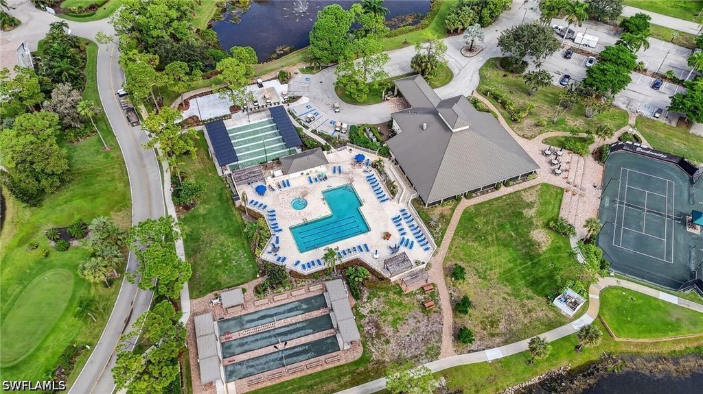 19870 Breckenridge Dr 303, Estero