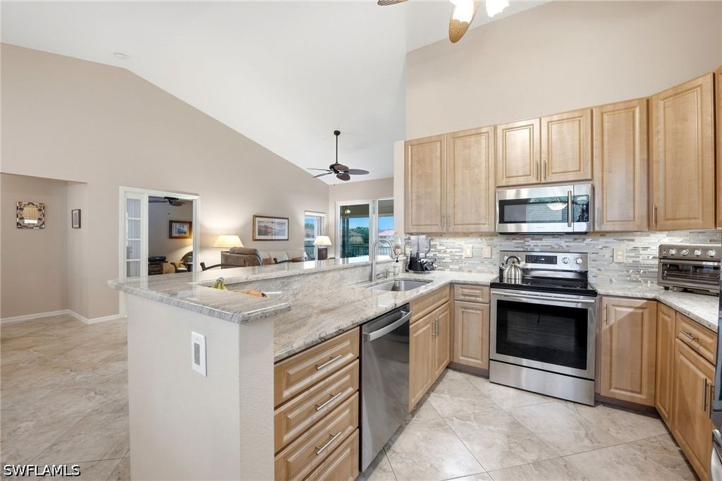 2555 Aspen Creek Ln 201, Naples