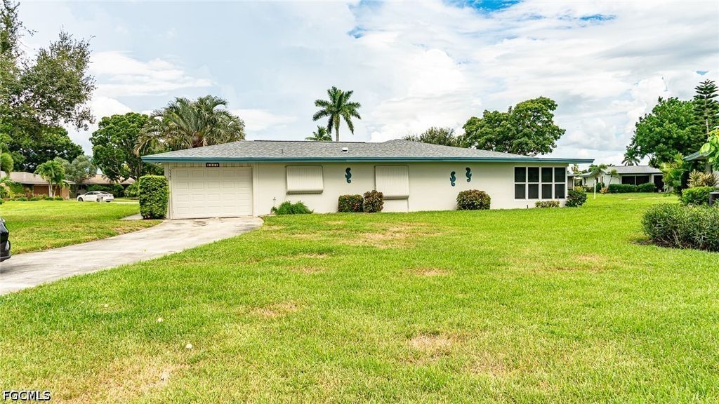 5541 Westwind Ln, FORT MYERS