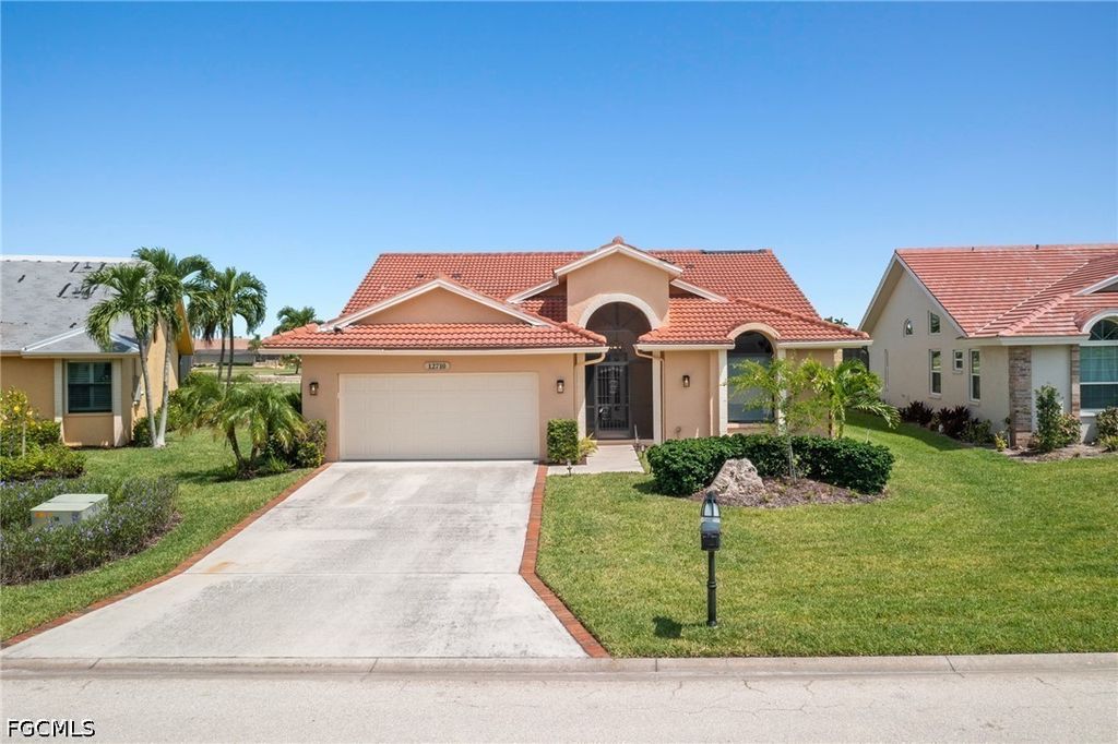 12710 Kelly Palm Dr, Fort Myers