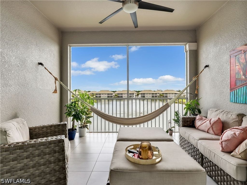 163 Indies Dr E 202, Naples
