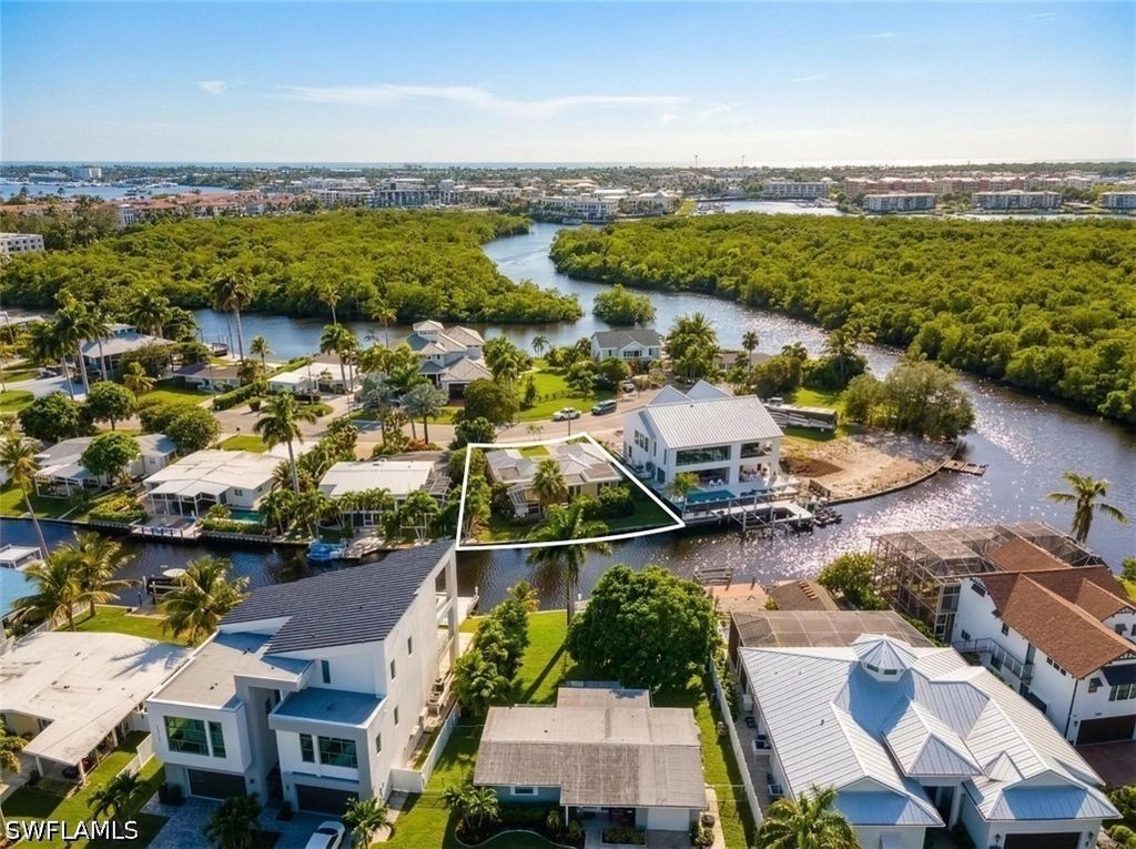 1765 Harbor Ln, Naples