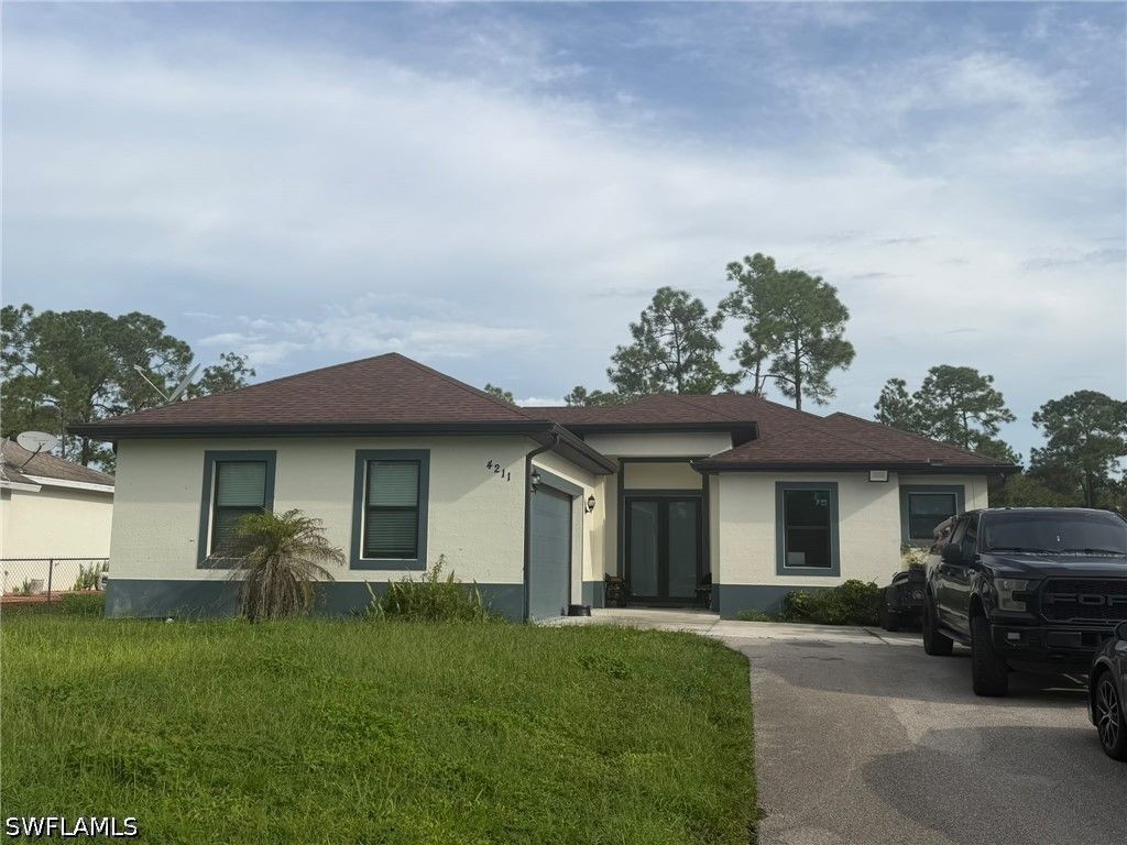 4211 4th Ave Ne, Naples
