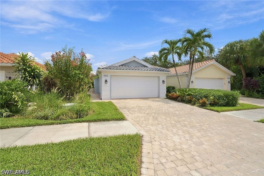 5606 Eleuthera Way, Naples
