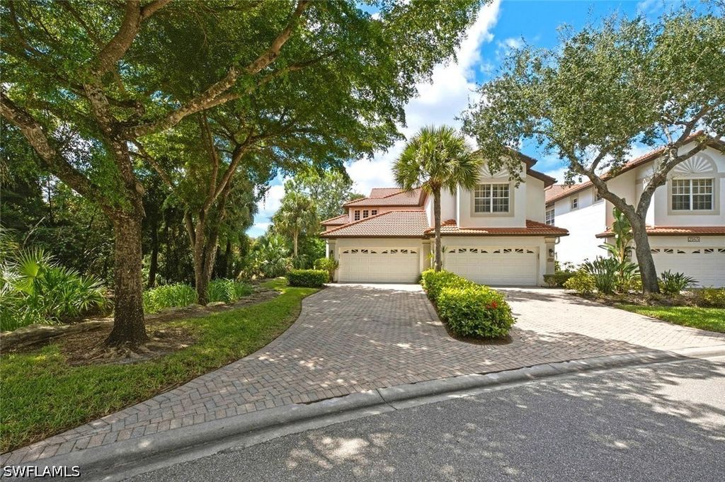 2165 Hawksridge Dr 1303, Naples