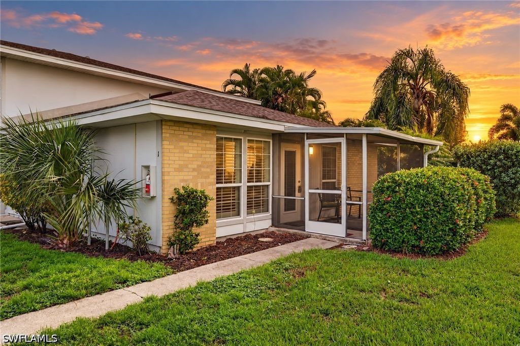 3276 Royal Canadian Trce 1, Fort Myers