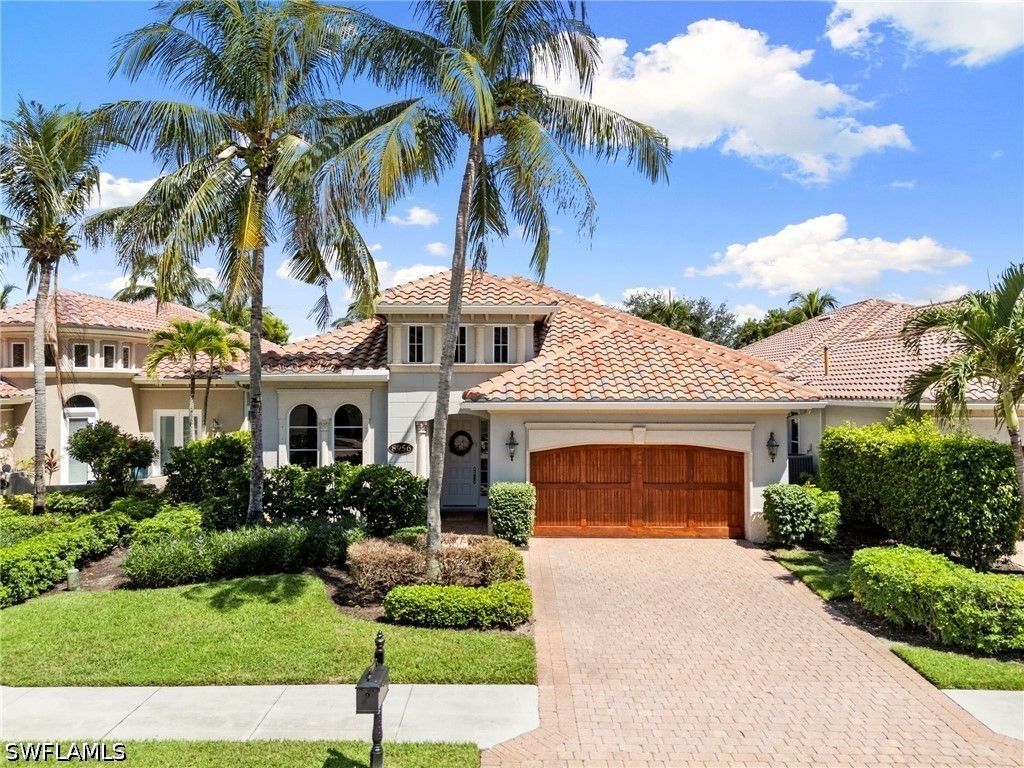 8956 Cherry Oaks Trl, Naples