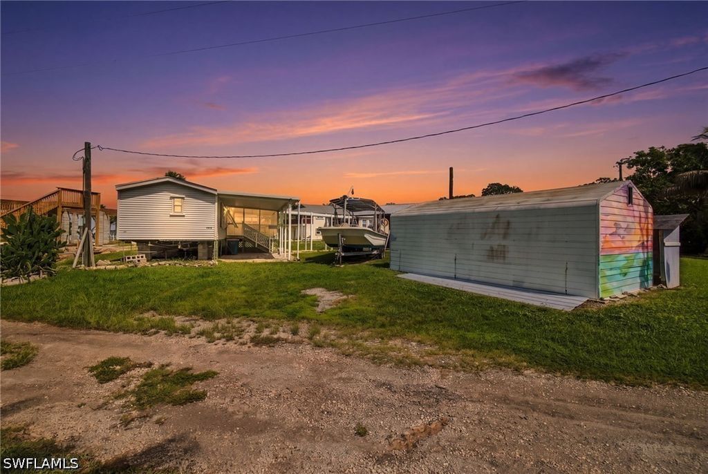 1241 S Lopez Ln, Chokoloskee