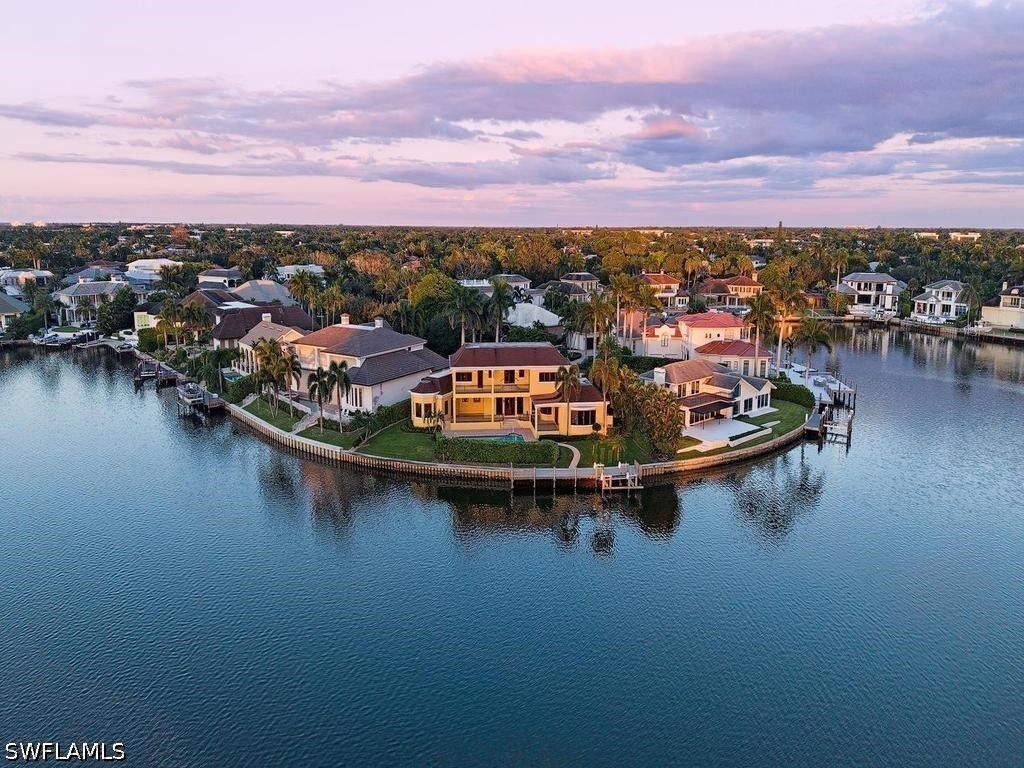 303 Cuddy Ct, Naples