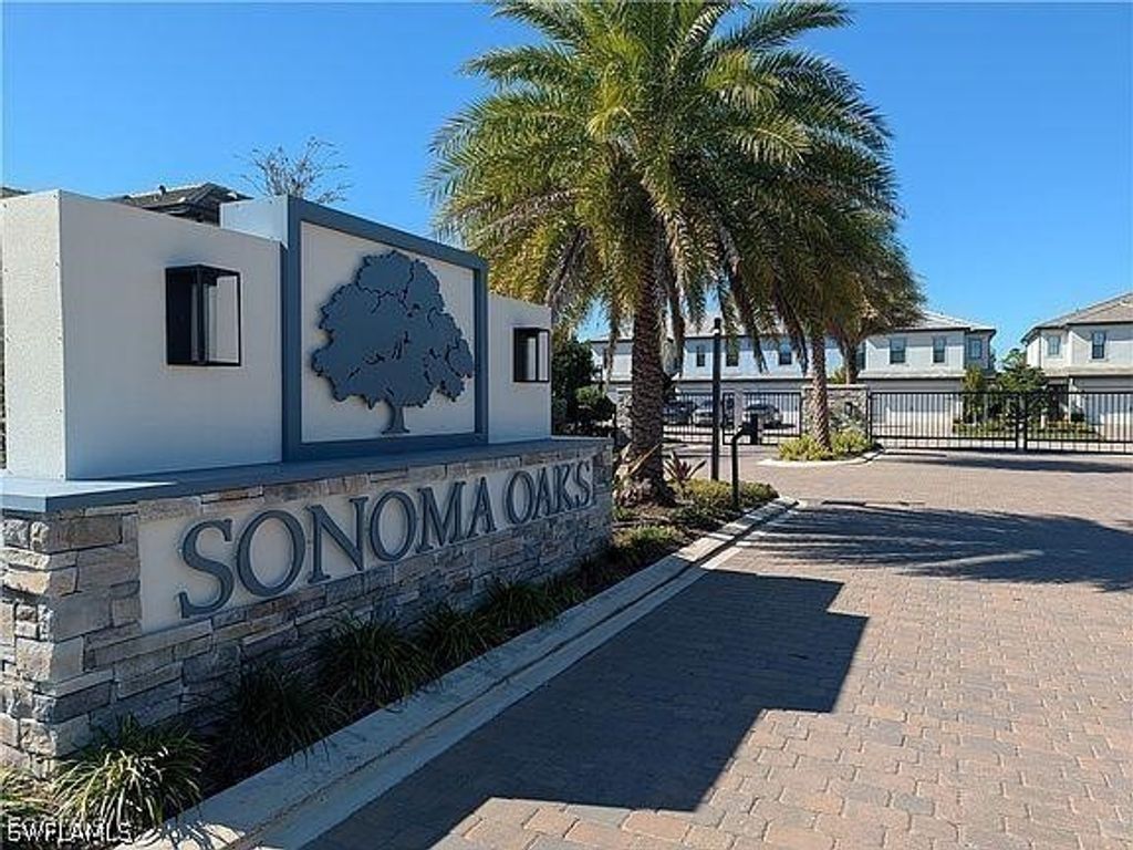 4393 Sonoma Oaks Cir, Naples