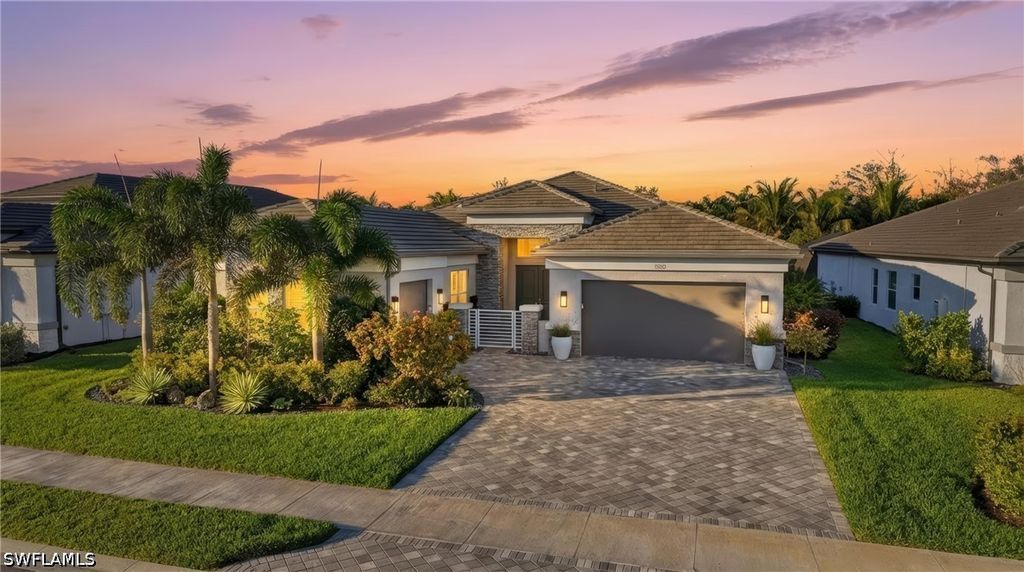 12021 Azalea Way, NAPLES