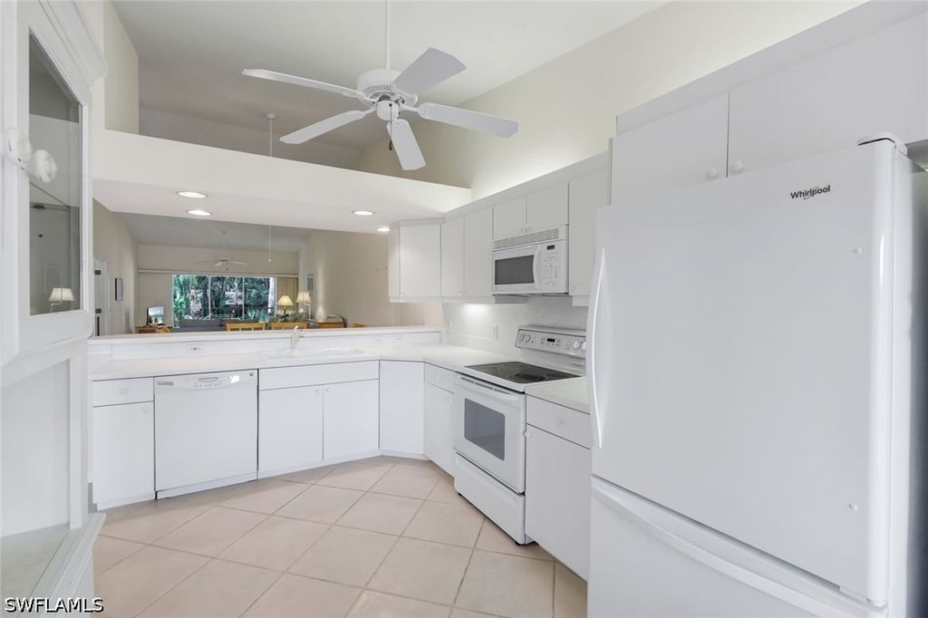 1660 Windy Pines Dr 4, Naples