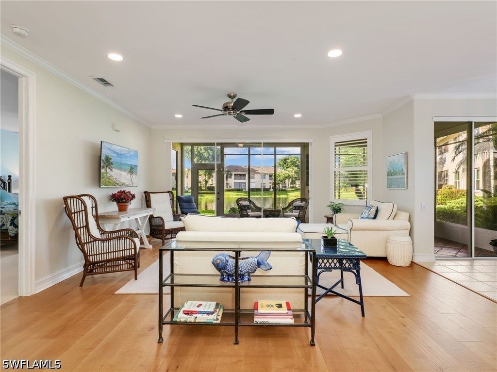 882 Carrick Bend Cir 102, NAPLES