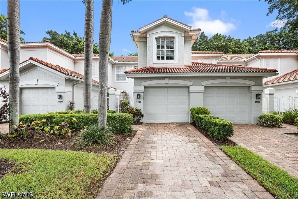 2210 Arielle Dr 1108, NAPLES