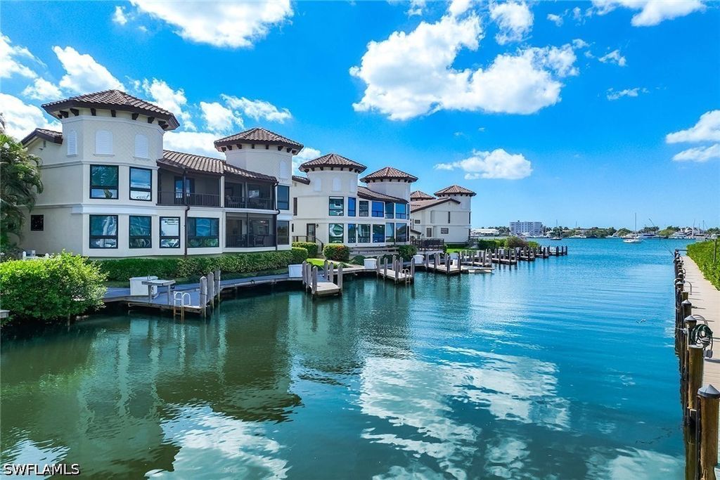1311 Chesapeake Ave 4a, NAPLES