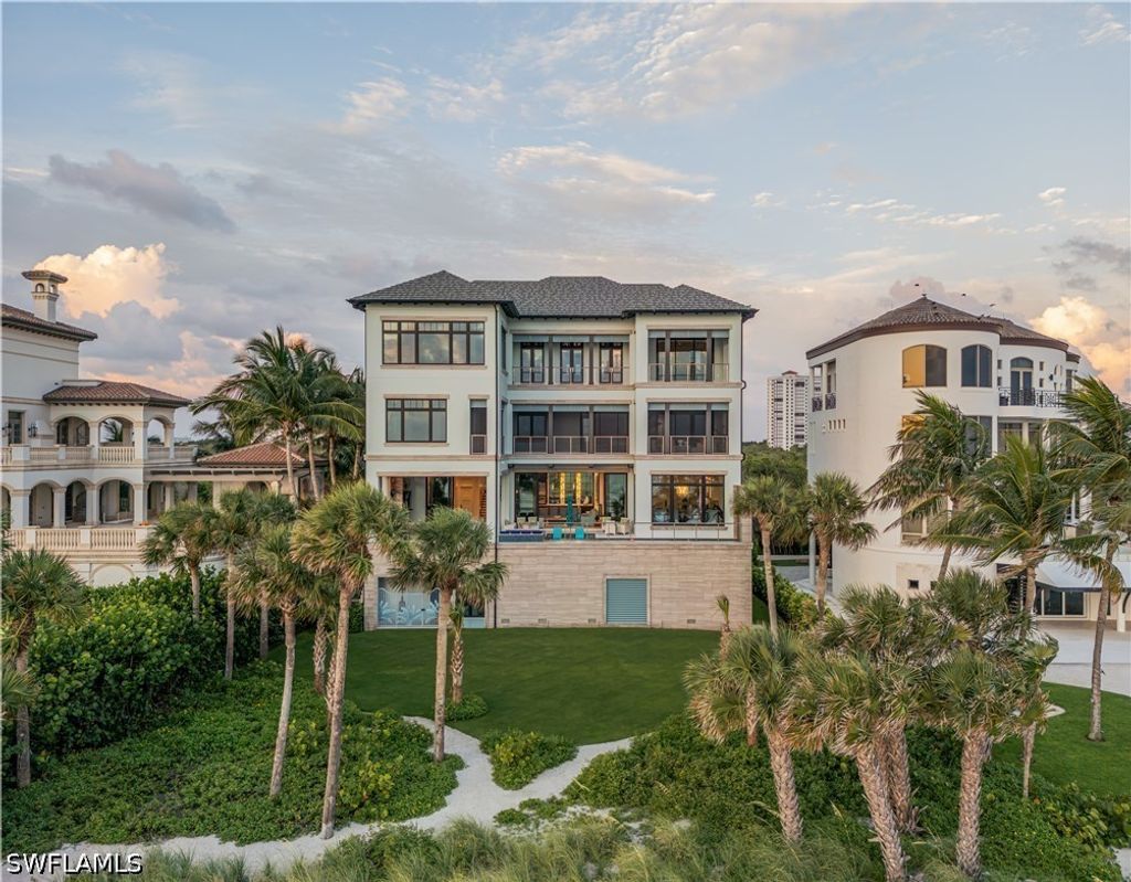 7409 Bay Colony Dr, Naples