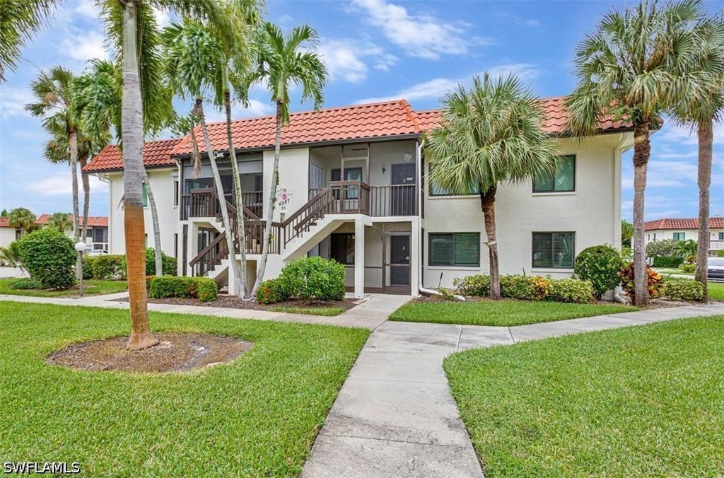 4287 27th Ct Sw 102, Naples