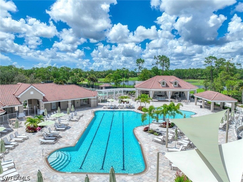 8239 Parkstone Pl 304, NAPLES