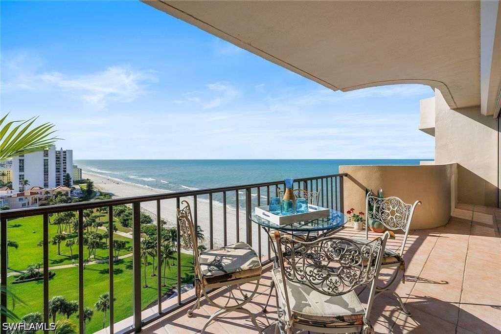 4001 Gulf Shore Blvd N 1205, Naples