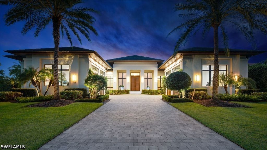 1735 Hurricane Harbor Ln, Naples