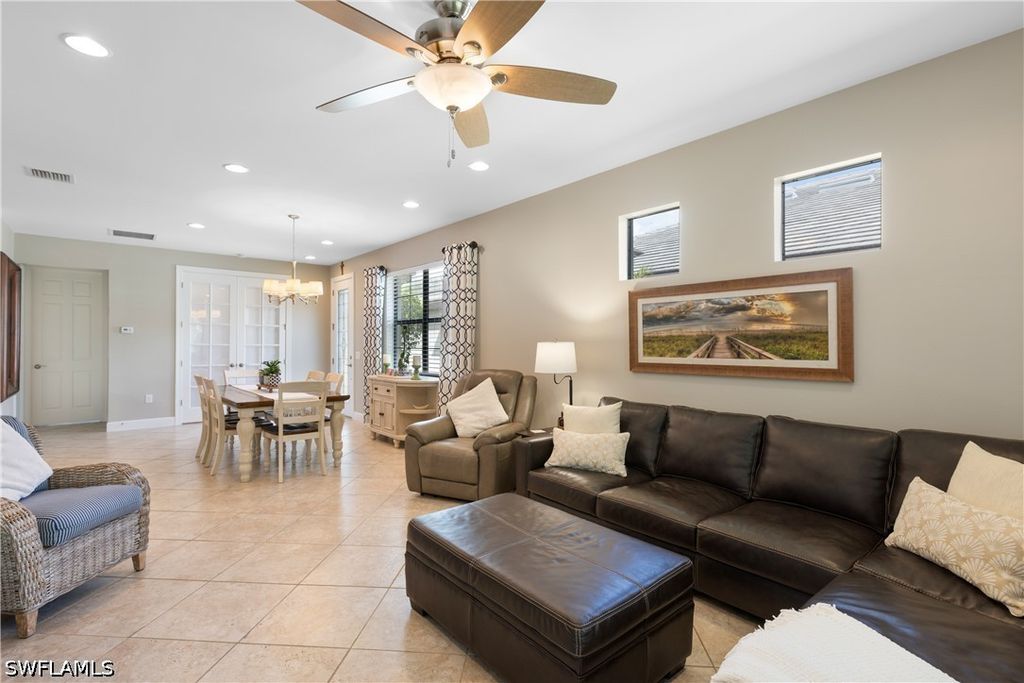 7602 Jacaranda Ln, Naples