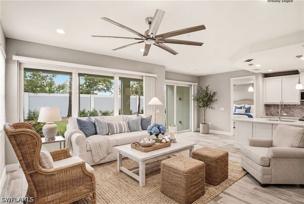 2664 Seychelles Cir 2401, Naples