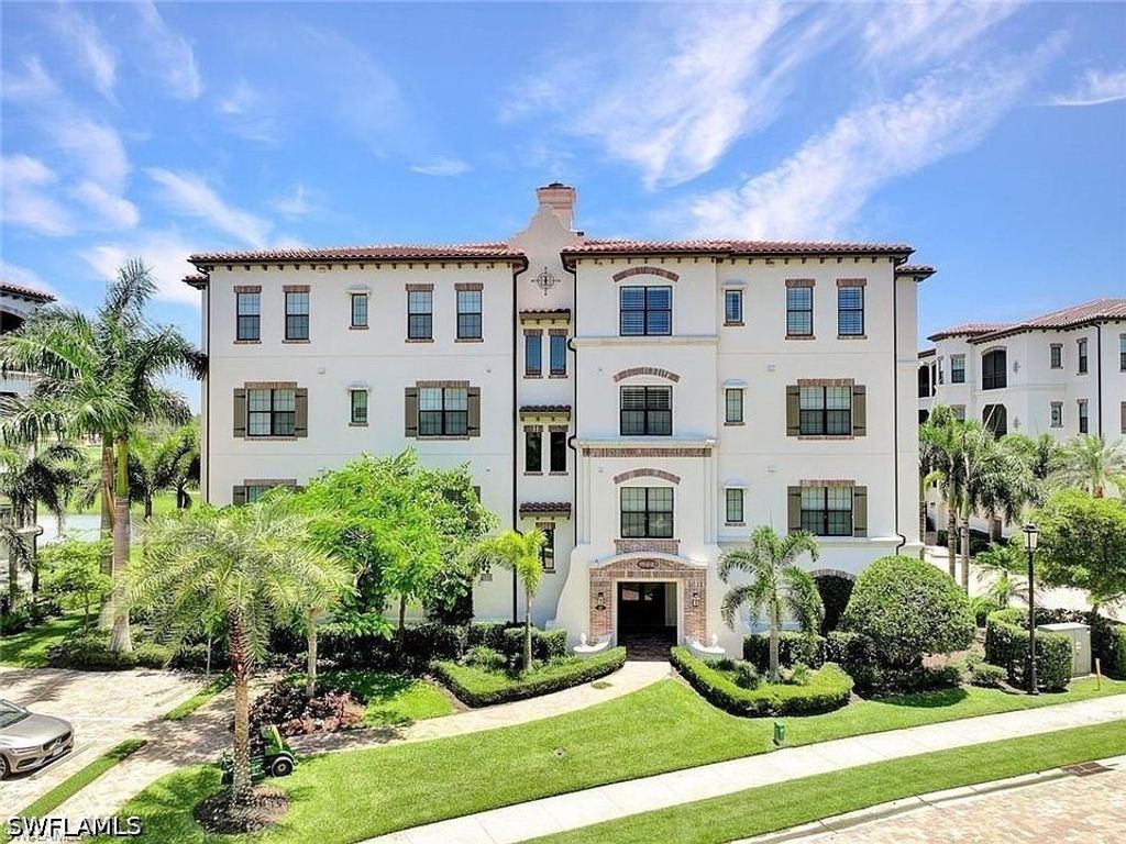 16440 Carrara Way 202, Naples