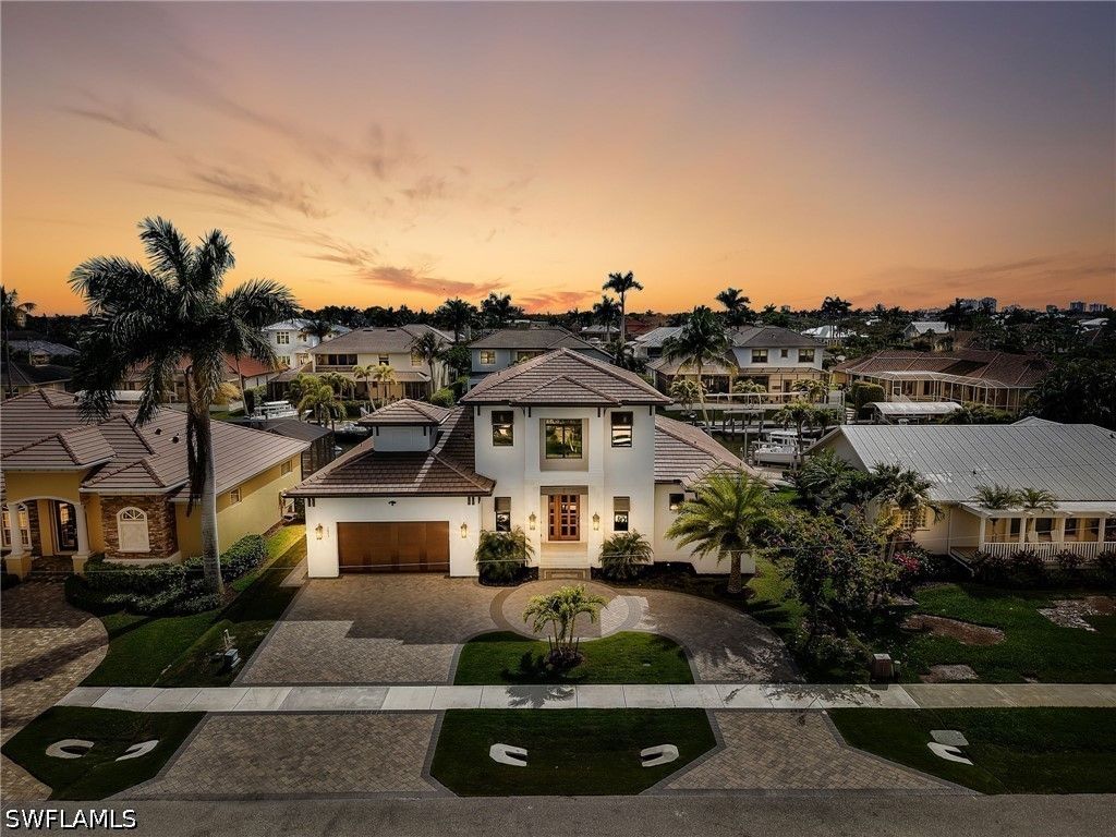 1813 Menorca Ct, Marco Island
