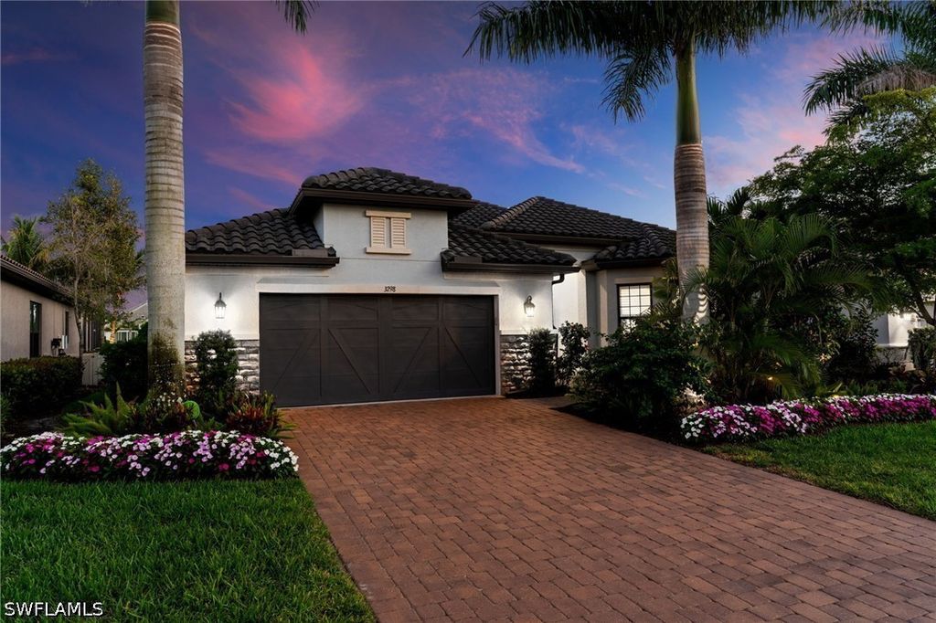 3298 Belon Ln, Naples