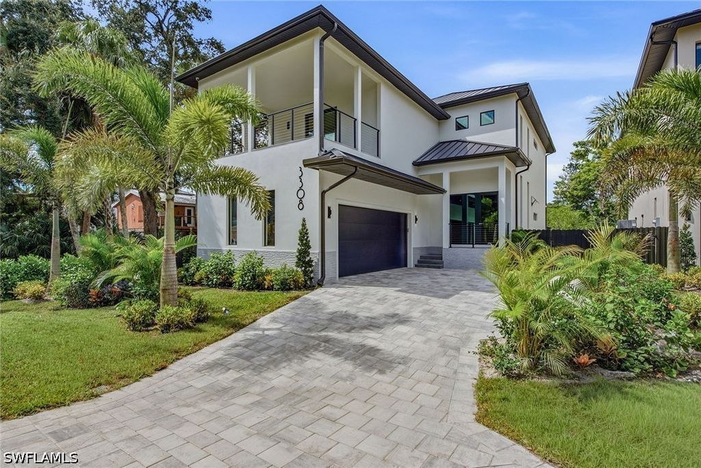 3308 Canal St, NAPLES