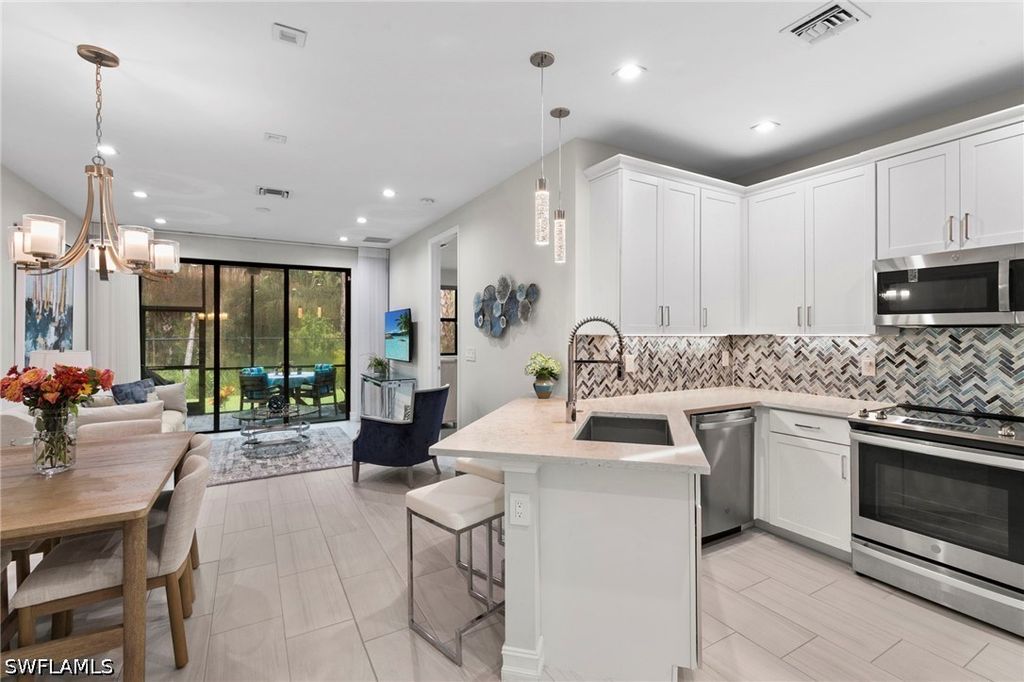 7527 Morgan Way, Naples