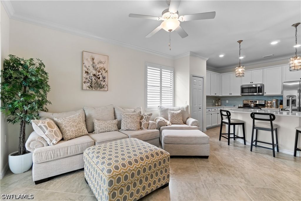 9590 Trevi Ct 5338, Naples