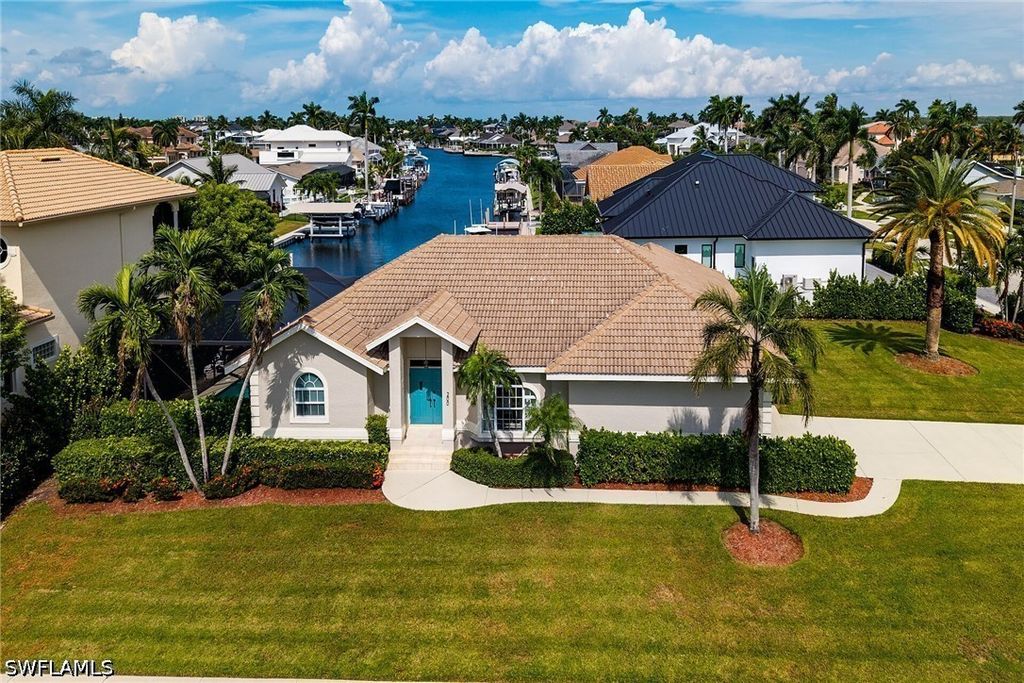 200 Windbrook Ct, Marco Island