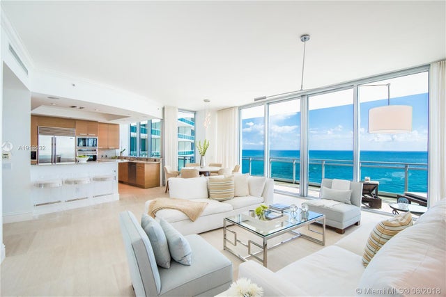 4 of 20 - 10295 Collins Av 1202, Bal Harbour, FL