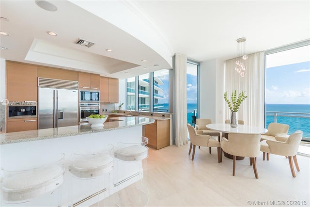 5 of 20 - 10295 Collins Av 1202, Bal Harbour, FL