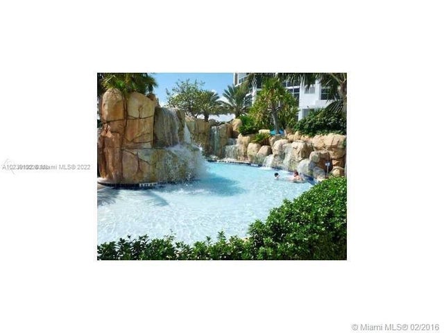 5 of 10 - 18001 Collins Ave 716, Sunny Isles Beach, FL