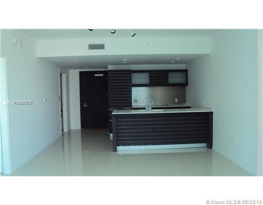 3 of 12 - 200 Biscayne Blvd 3311, Miami, FL