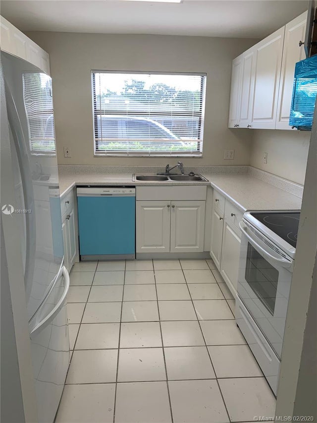1 of 10 - 1316 White Pine Dr 8-c, Wellington, FL