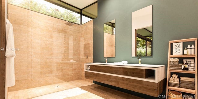 5 of 13 - Sur # 4-85, Casa # 7 Calle 23, Alto De Las Palmas, Antioquia, , CO