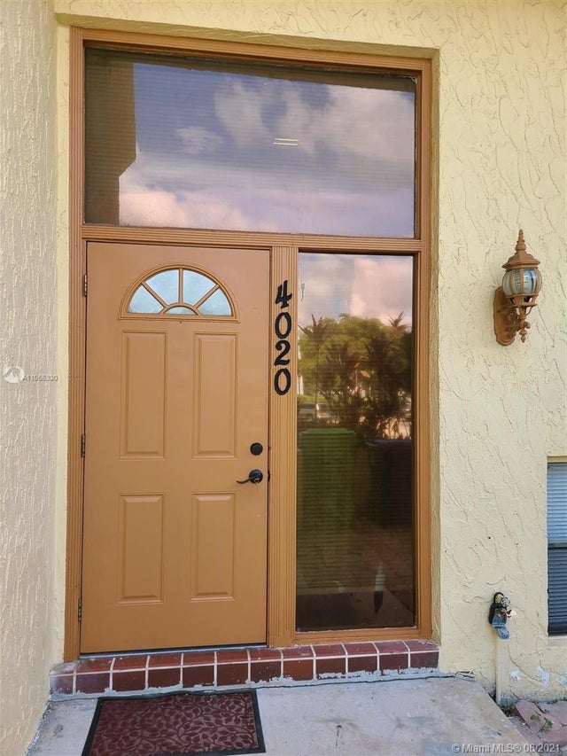 1 of 16 - 4020 Del Rio Way 4020, Sunrise, FL