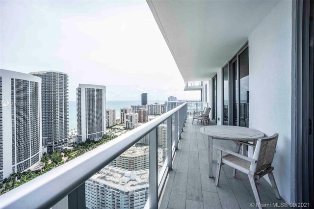 5 of 40 - 4010 S Ocean Dr R3307, Hollywood, FL
