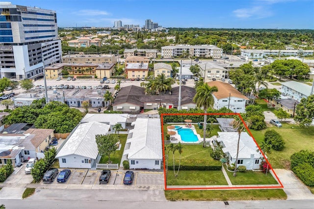 1 of 68 - 713 Ne 7th St, Hallandale Beach, FL