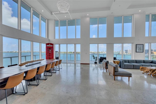 5 of 31 - 7939 East Dr, North Bay Village, FL