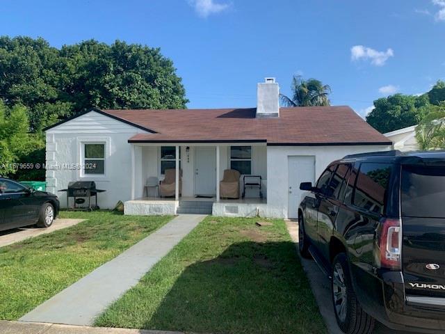 1 of 6 - 444 Nw 80th St, Miami, FL