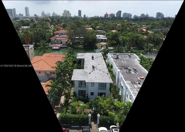 1 of 29 - 3921 N Meridian Ave, Miami Beach, FL