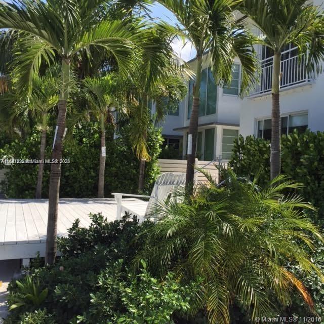 5 of 29 - 3921 N Meridian Ave, Miami Beach, FL