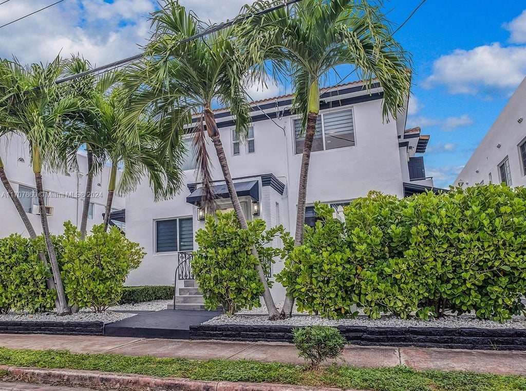 813-15 39th, Miami Beach