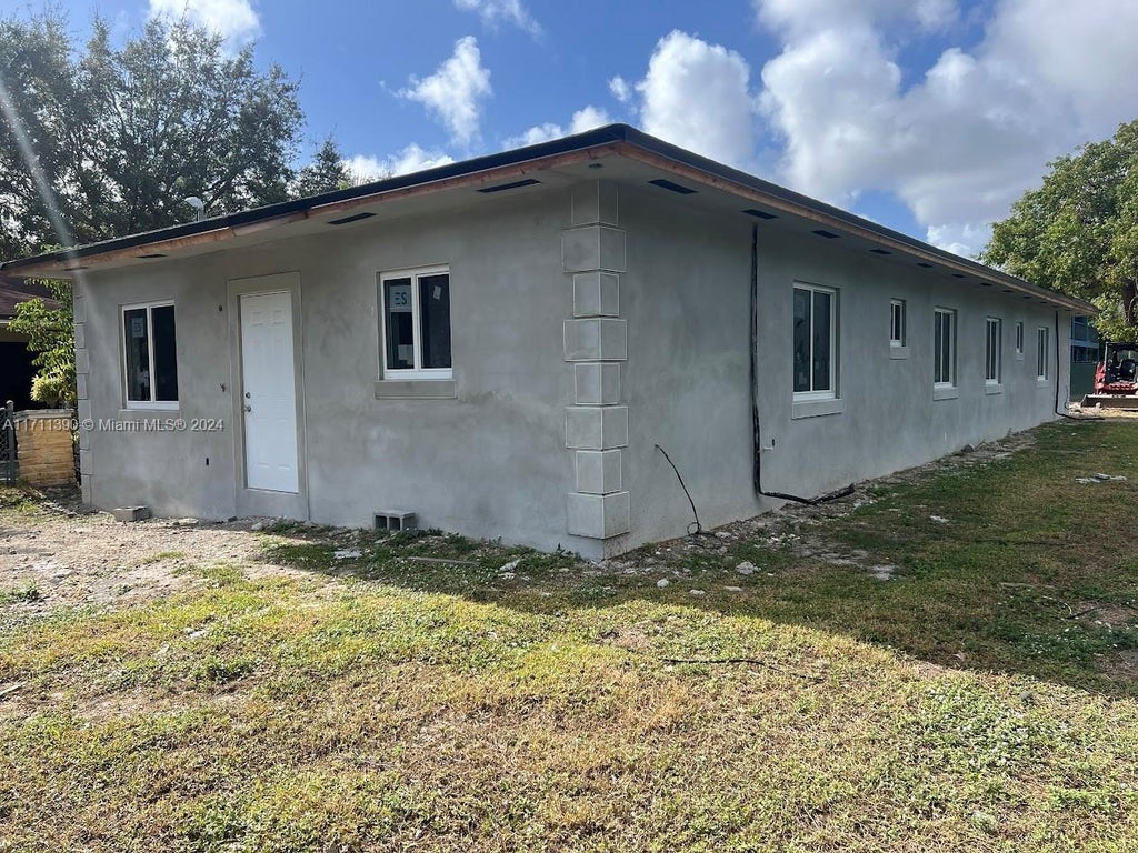 9254 Nw 3rd Ave, Miami