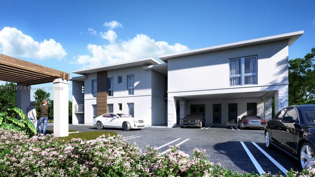 2 of 6 - 210 Se 10th St, Hallandale Beach, FL